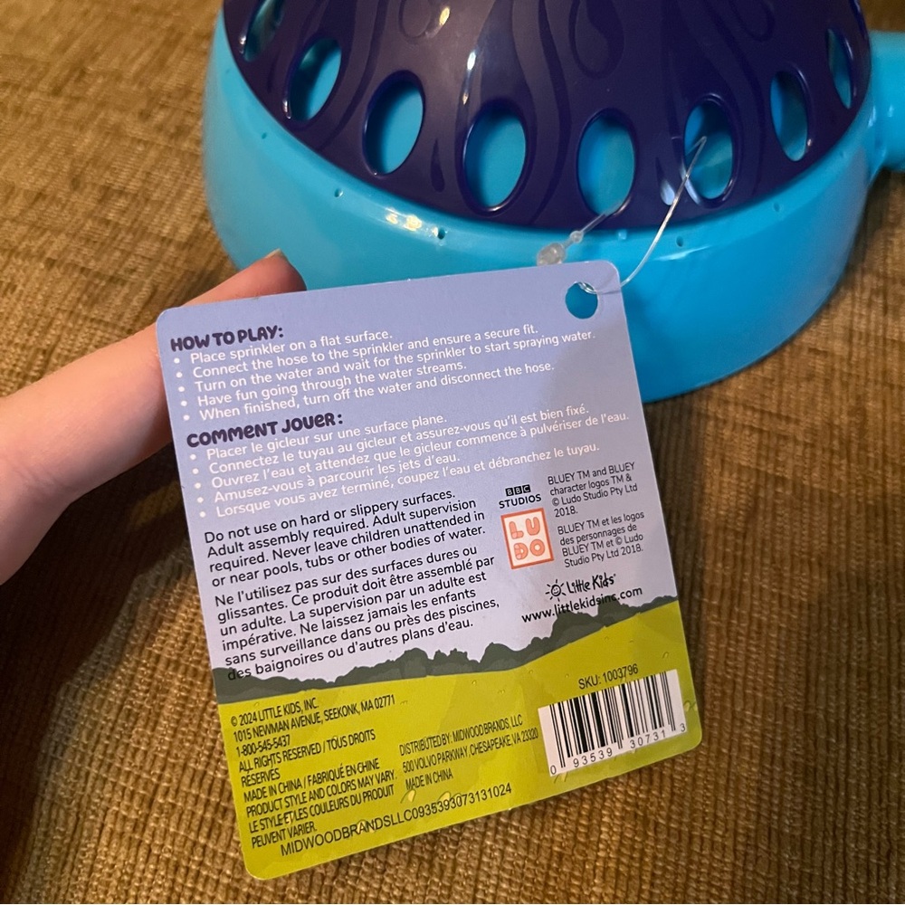 Bluey Spinning Sprinkler NWT - Picture 7 of 13